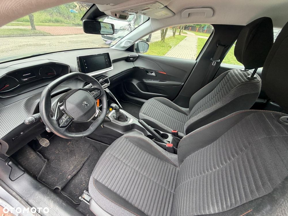 Peugeot 208 1.2 PureTech Like S&S - 9