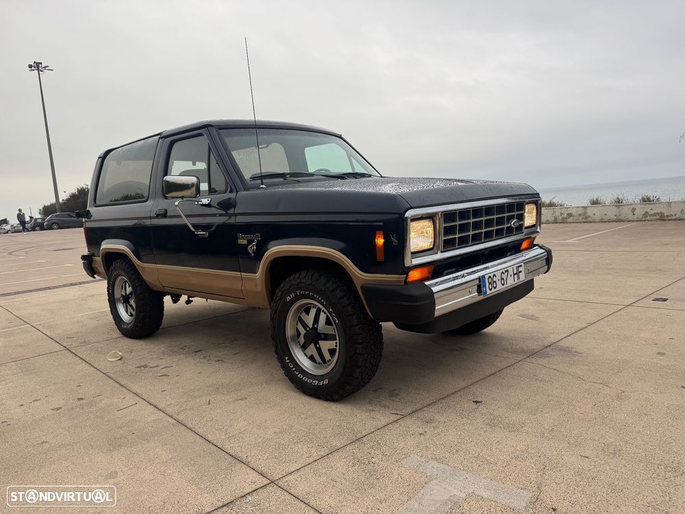 Ford Bronco - 5