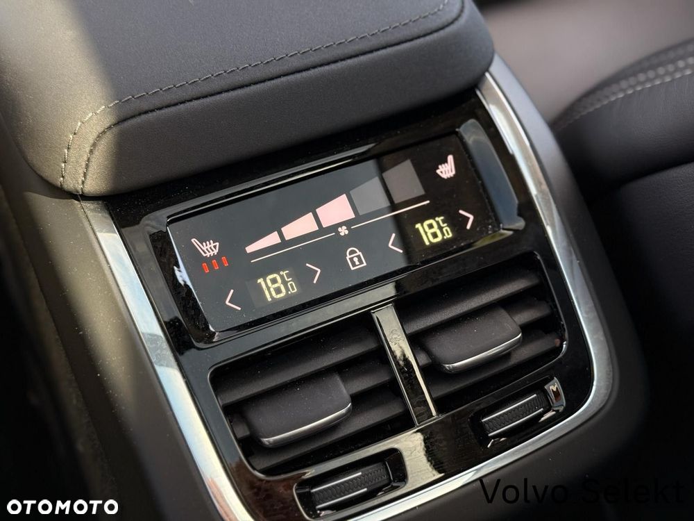 Volvo XC 60 - 30