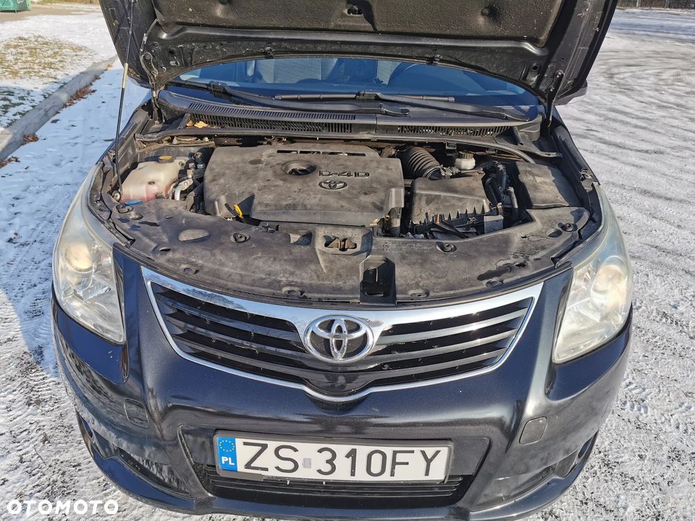 Toyota Avensis 2.0 D-4D - 19