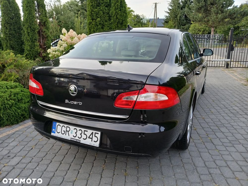 Skoda Superb 2.0 TDI Exclusive - 19