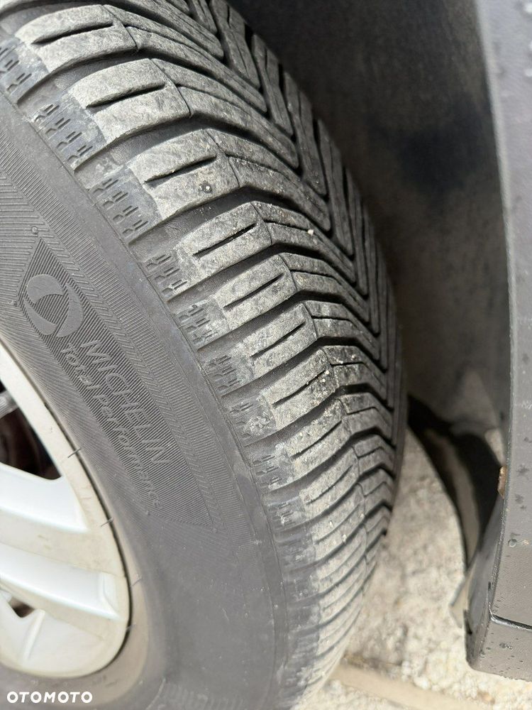 Volkswagen Tiguan - 15