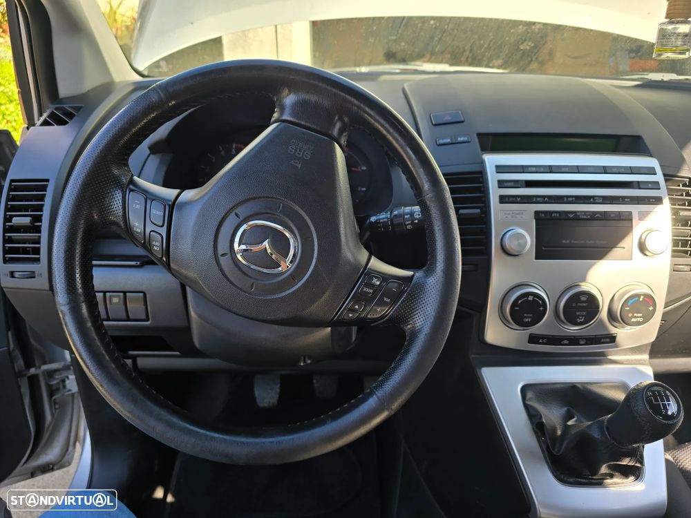 Mazda 5 MZR-CD 2.0 Sport - 4