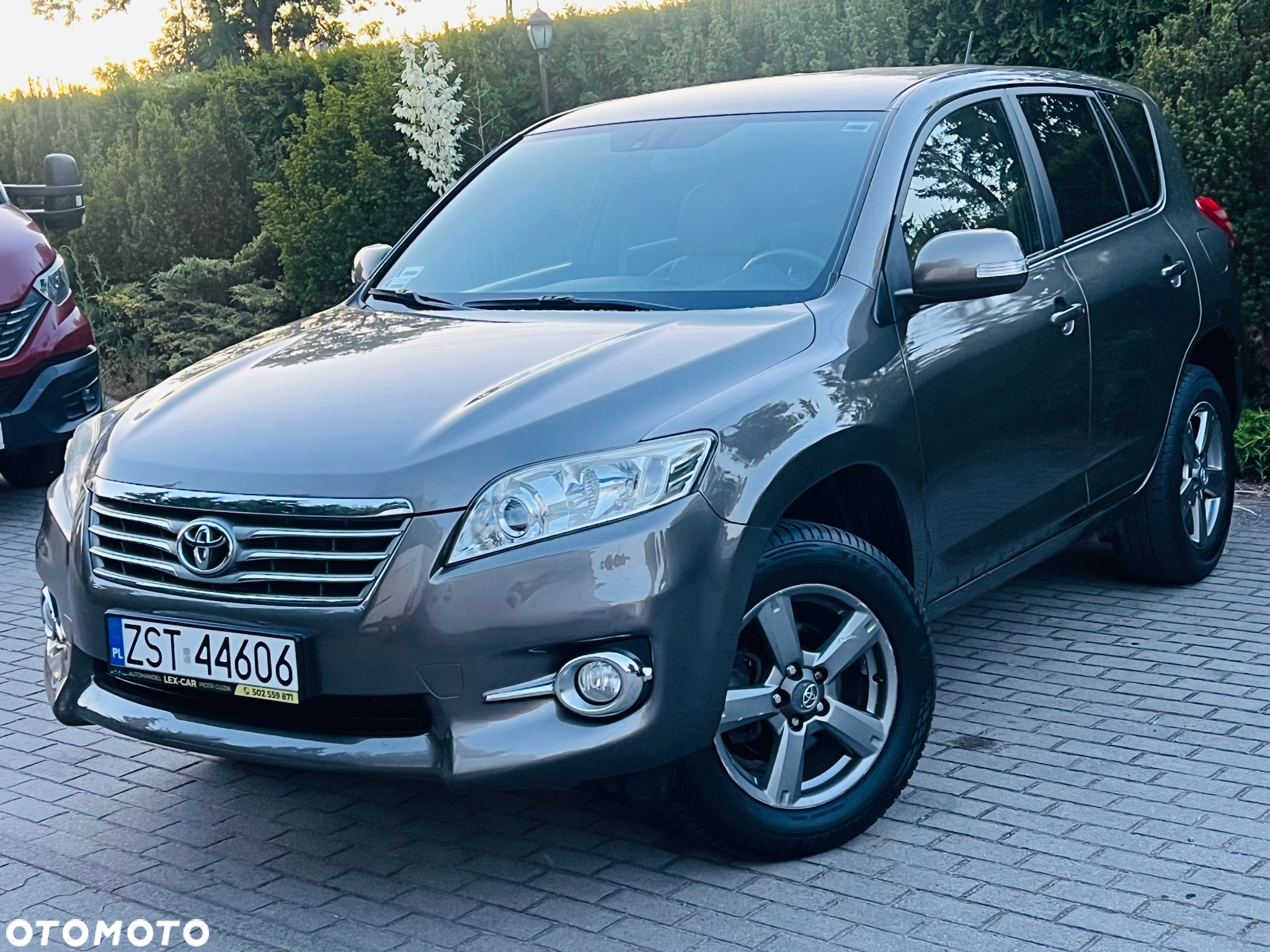 Toyota RAV4 2.0 VVT-i Premium - 2