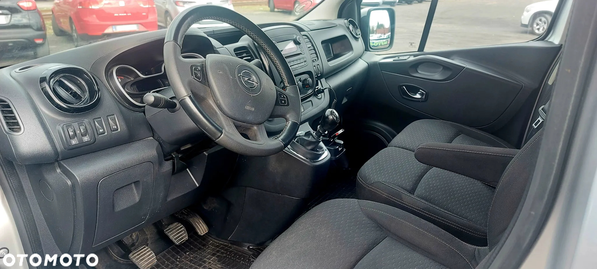 Opel VIVARO - 11