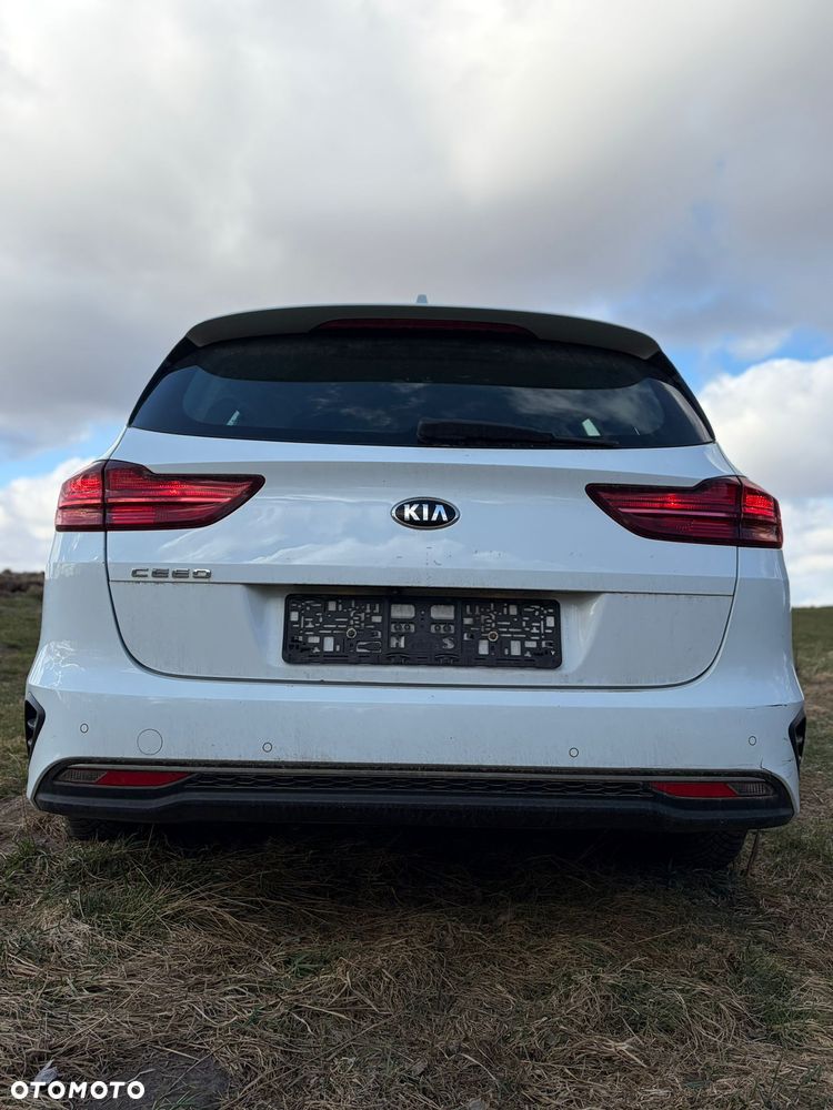 Kia Ceed 1.4 Business Line - 6