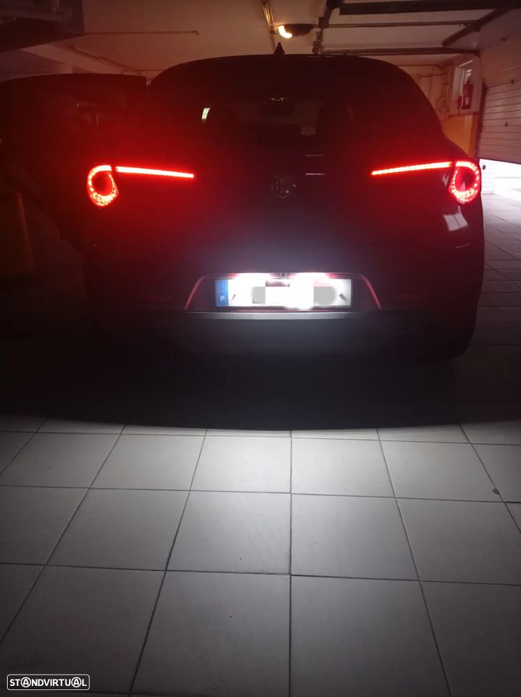 Alfa Romeo Giulietta 2.0 JTDM 16V - 5