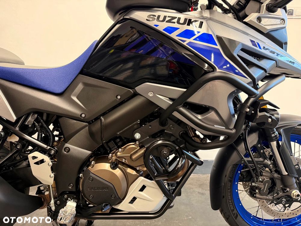 Suzuki V-STROM - 15