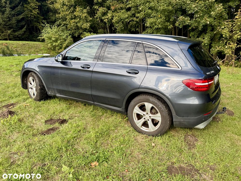 Mercedes-Benz GLC 250 4-Matic - 5