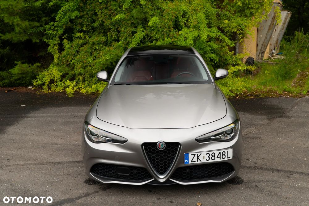 Alfa Romeo Giulia - 7