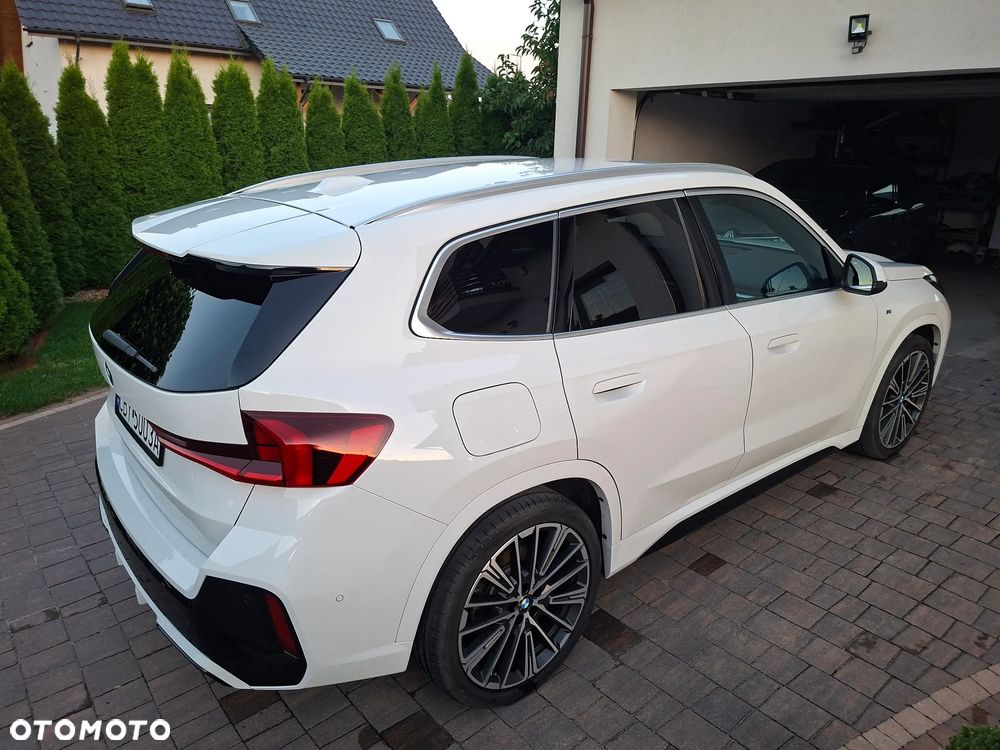 BMW X1 xDrive20d mHEV - 10