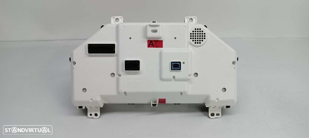 QUADRANTE LEXUS IS 300H - 9