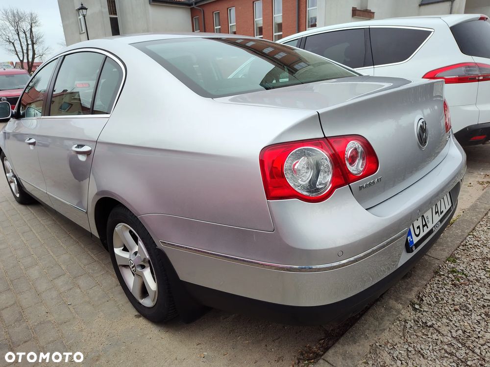 Volkswagen Passat 2.0 TDI DPF Comfortline - 3