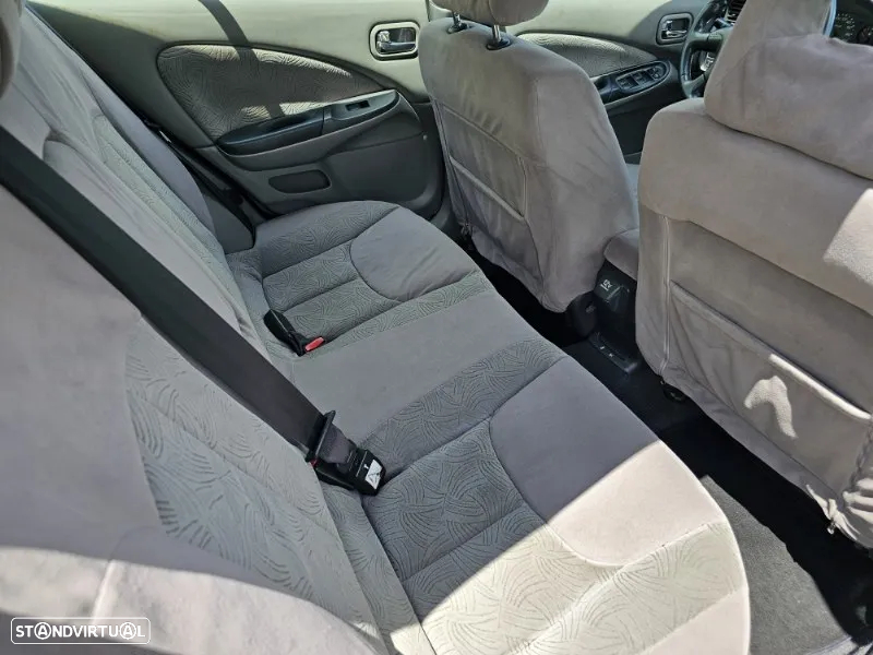 Nissan Almera 1.5 Luxury ABS+AC - 22