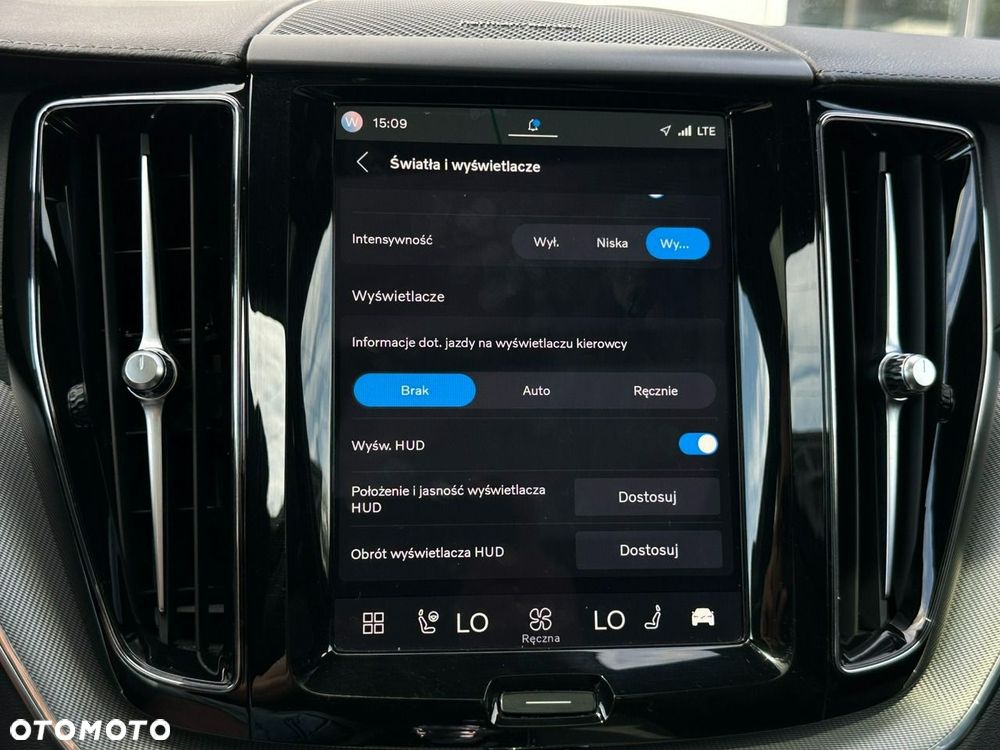 Volvo XC 60 B4 D AWD Ultimate Dark - 34