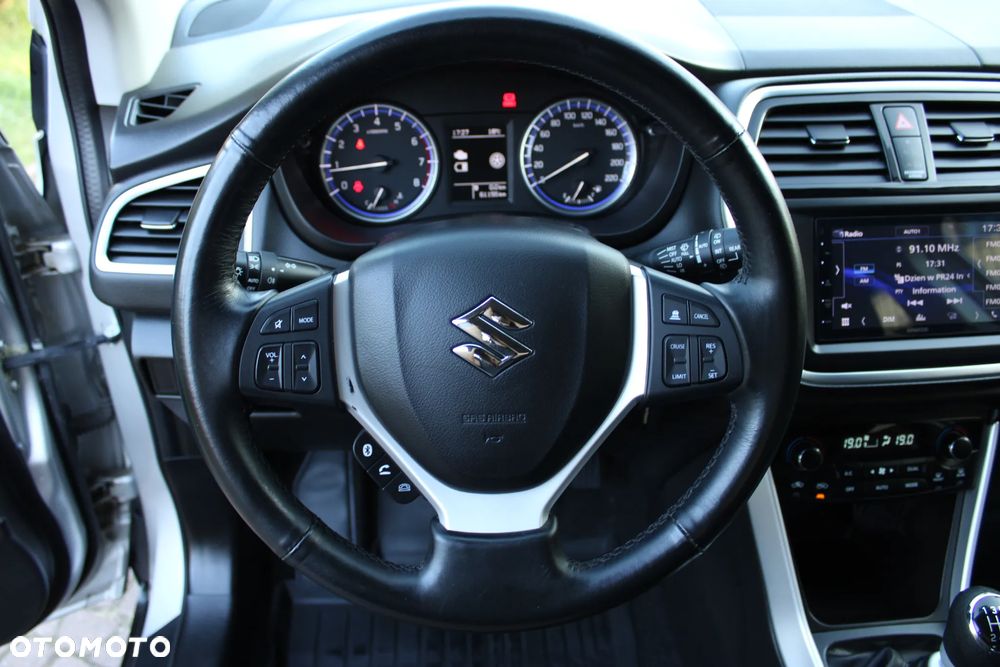 Suzuki SX4 S-Cross 1.4 SHVS Comfort Plus - 27