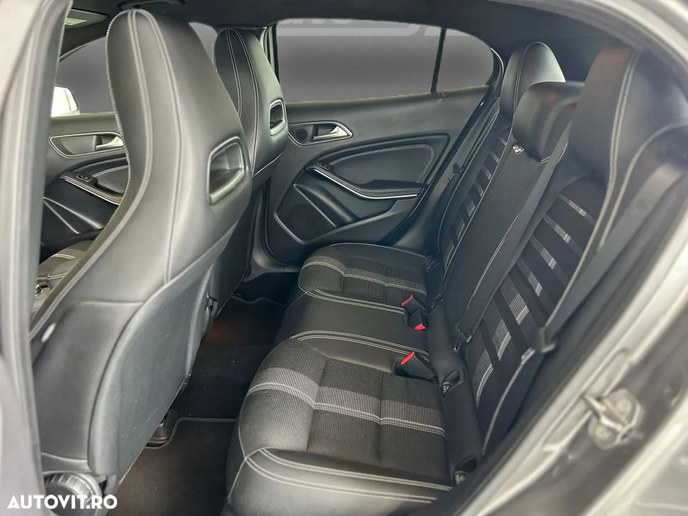 Mercedes-Benz GLA 200 (CDI) d 4Matic 7G-DCT Urban - 14