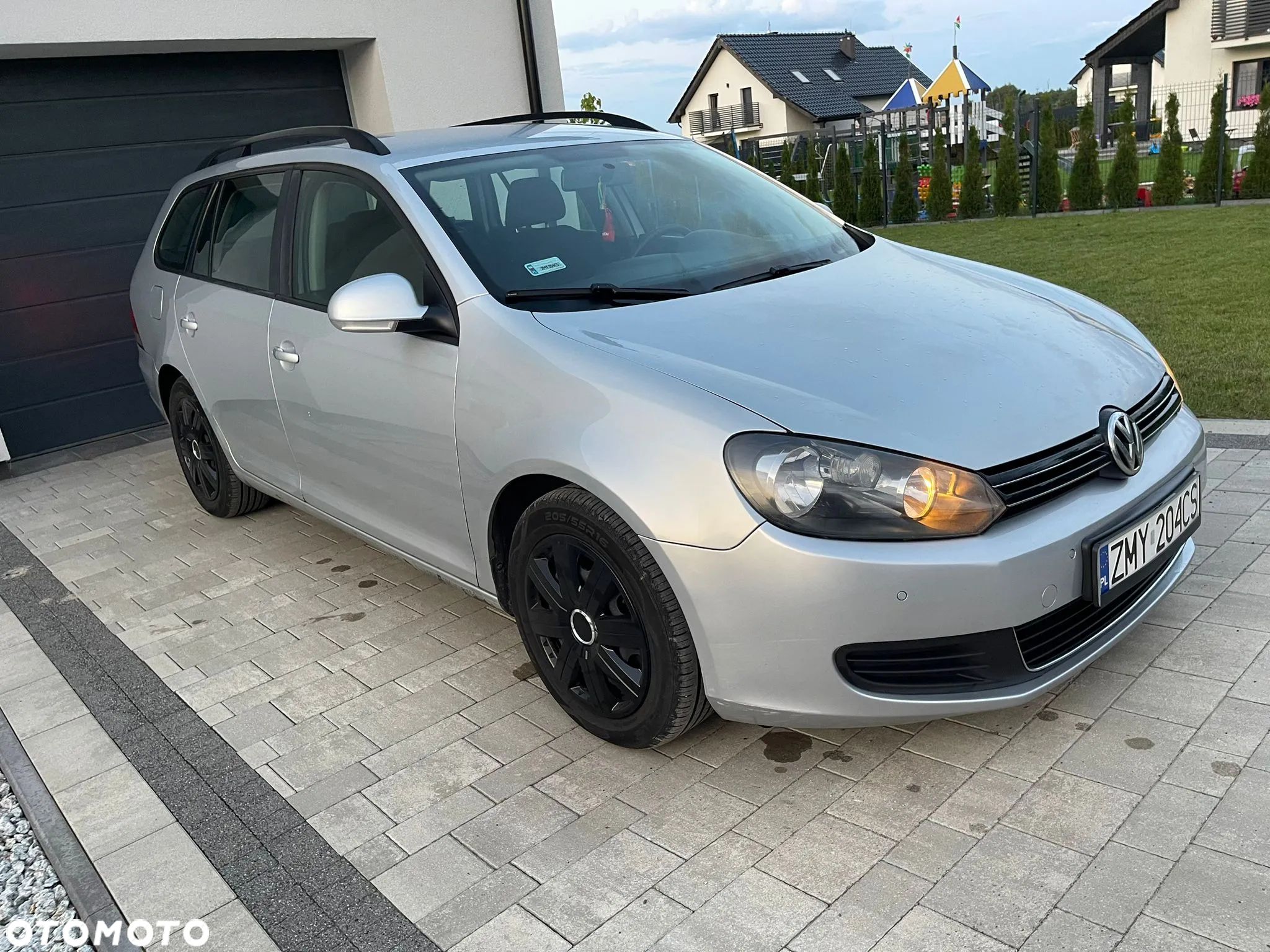 Volkswagen Golf VI 1.6 TDI Trendline - 1