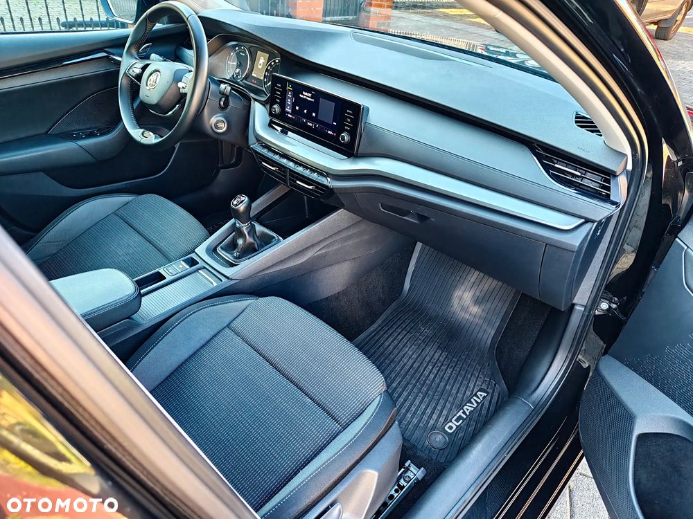 Skoda Octavia 1.5 TSI ACT Ambition - 4