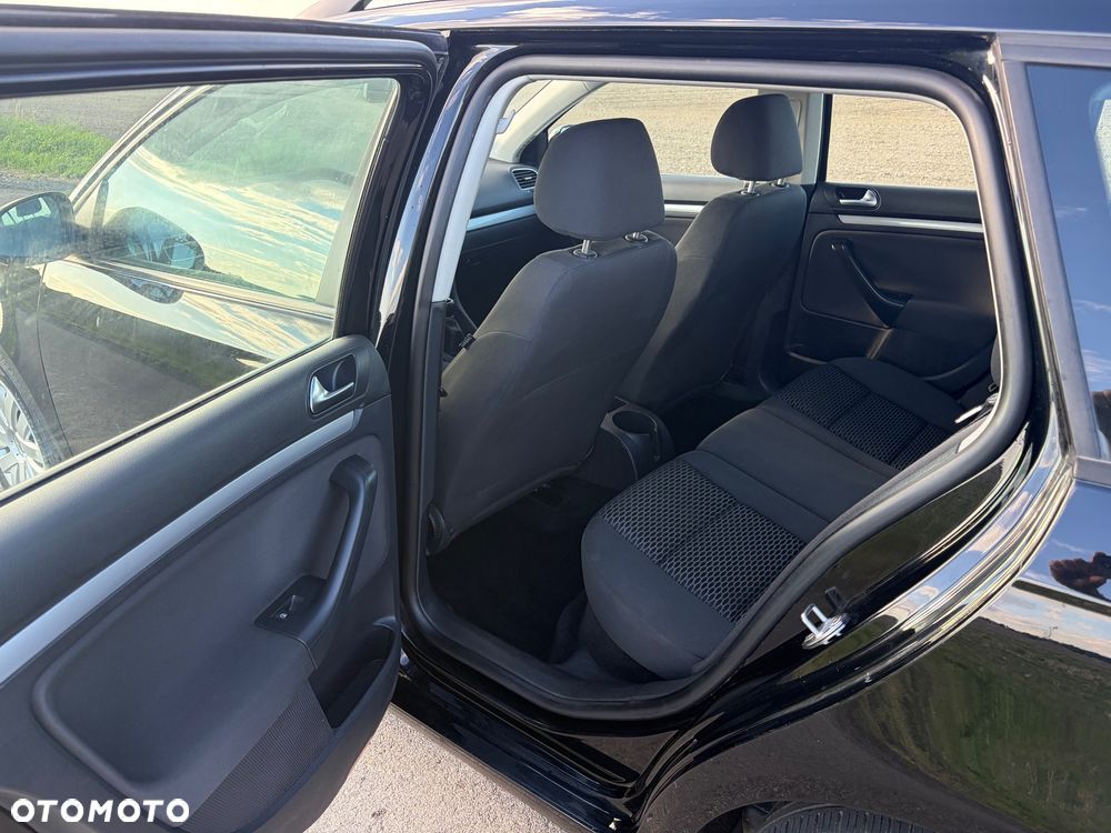 Volkswagen Golf - 13