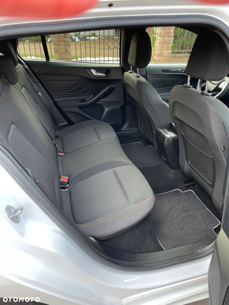 Ford Focus 1.0 EcoBoost Start-Stopp-System ST-LINE DESIGN - 13