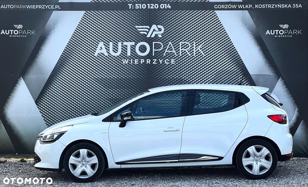 Renault Clio - 11