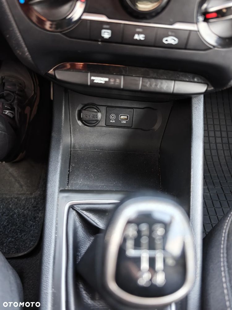 Hyundai i20 1.0 T-GDI - 11