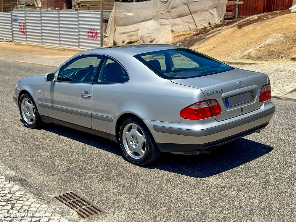 Mercedes-Benz CLK 320 - 4