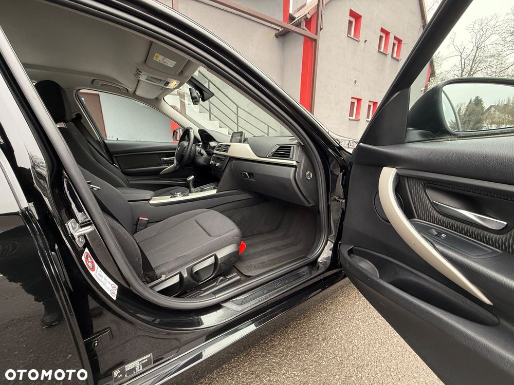 BMW Seria 3 316d - 20