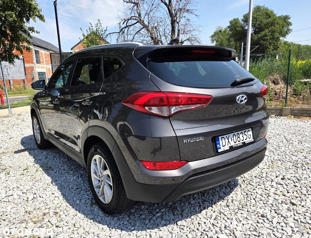 Hyundai Tucson 1.6 GDI BlueDrive Style 2WD - 11