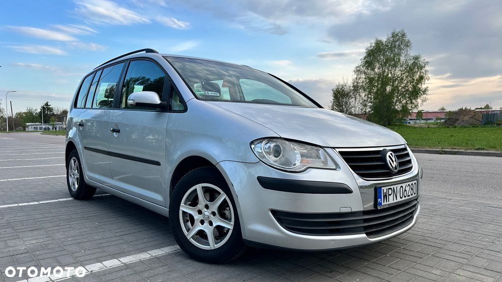 Volkswagen Touran 1.9 TDI Conceptline - 1