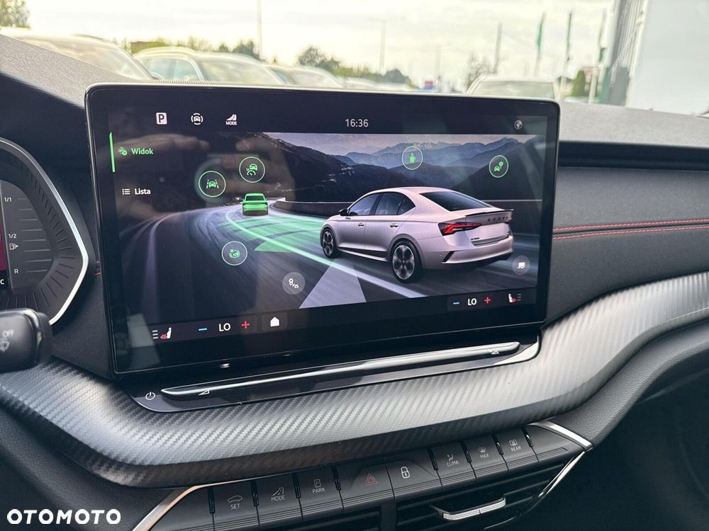 Skoda Octavia 2.0 TSI RS DSG - 16