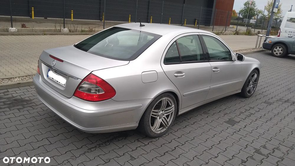 Mercedes-Benz Klasa E - 3