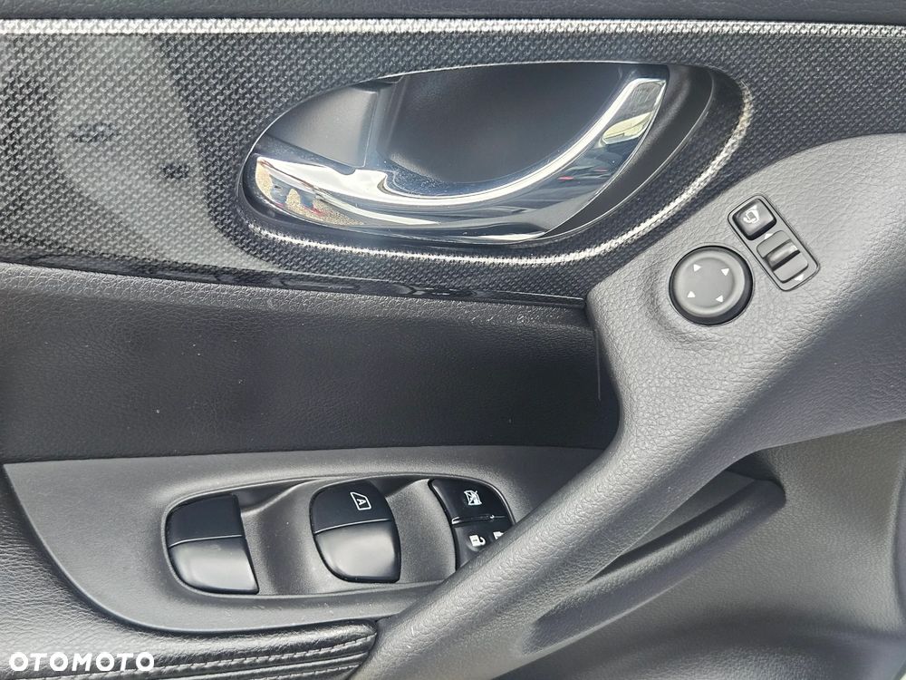 Nissan X-Trail 1.6 DIG-T N-Connecta 2WD - 34