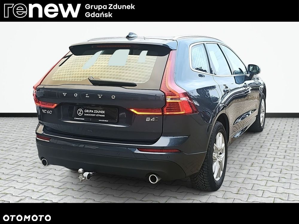 Volvo XC 60 B4 D AWD Momentum Pro - 9