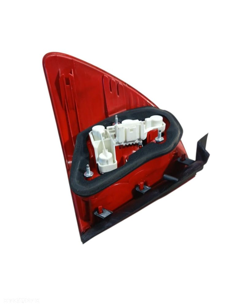 LAMPA PRAWA TYLNA TYŁ BMW E91 KOMBI 7160062 - 4