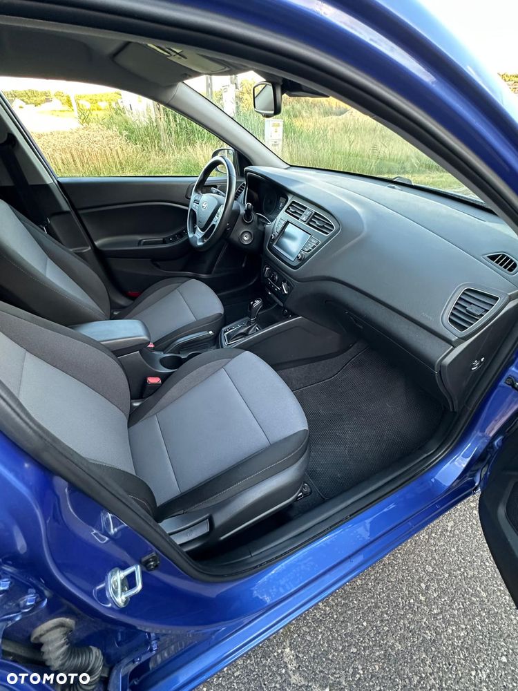 Hyundai i20 1.0 T-GDI Comfort DCT - 10