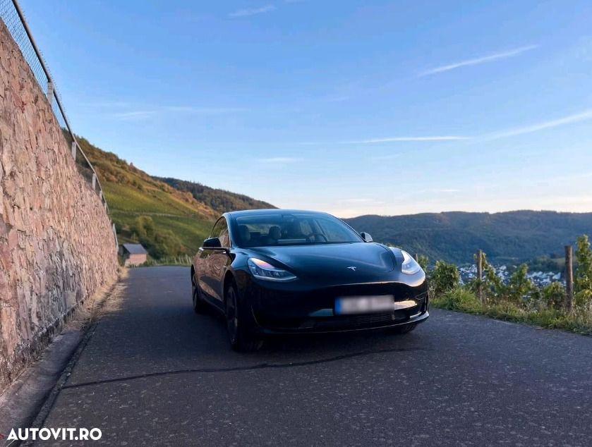 Tesla Model 3 Standard Reichweite Plus Hinterradantrieb - 1