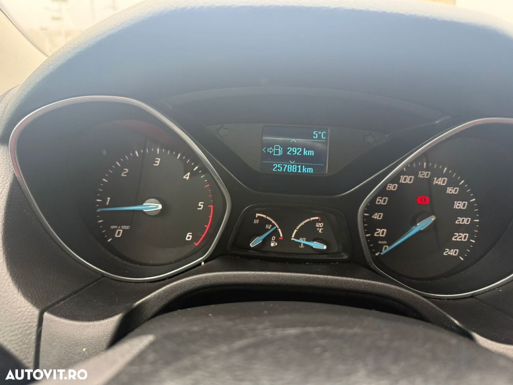 Ford Focus 1.0 EcoBoost Start-Stopp-System Trend - 8