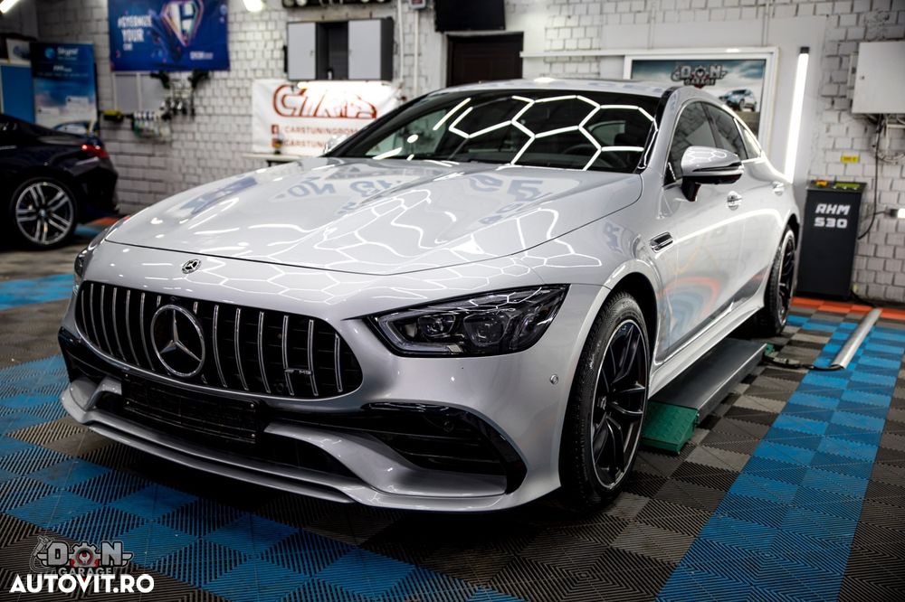 Mercedes-Benz AMG - 1
