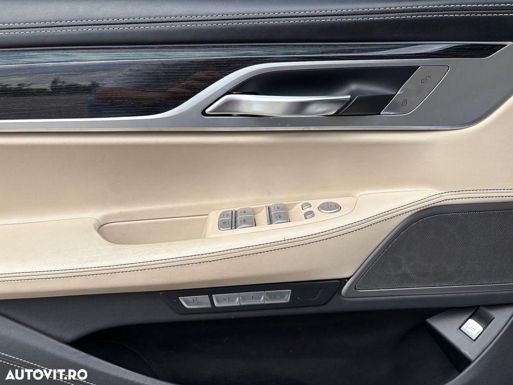 BMW Seria 7 - 22
