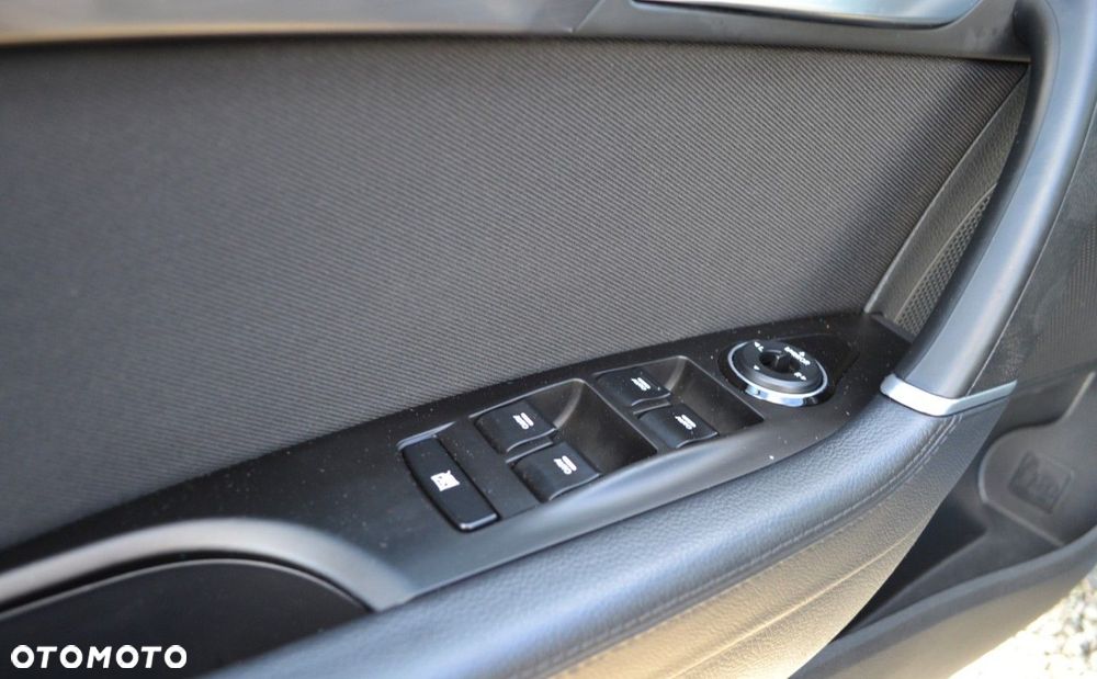 Hyundai i40 i40cw 1.6 Fifa World Cup Edition - 22