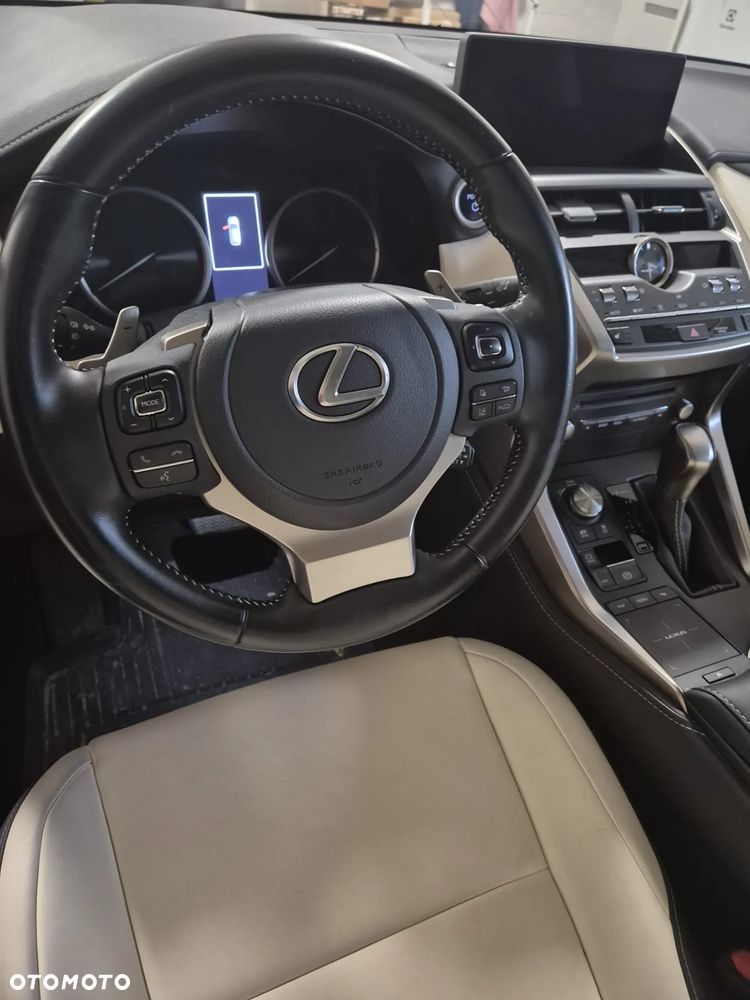 Lexus NX - 9