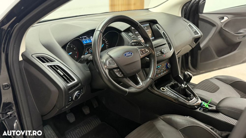 Ford Focus 1.0 EcoBoost Titanium - 6
