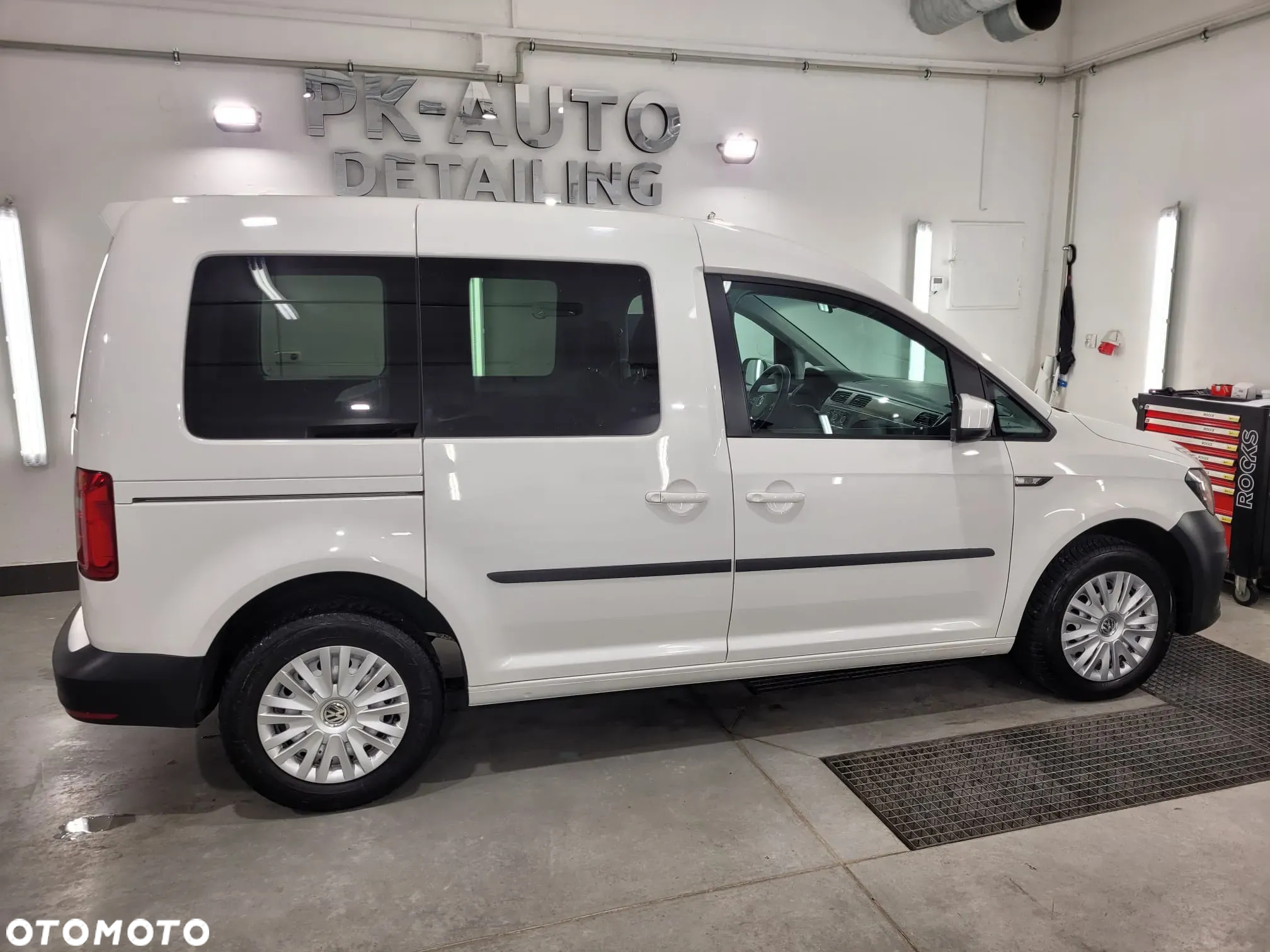 Volkswagen Caddy 2.0 TDI (5-Si.) Conceptline - 4