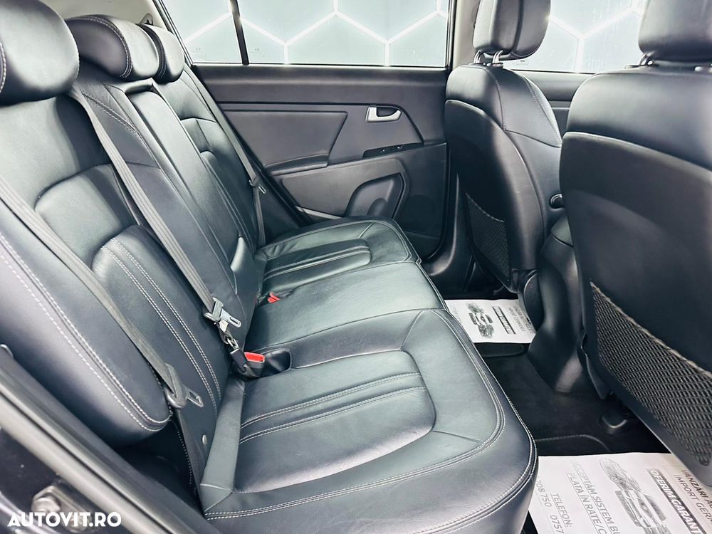 Kia Sportage 1.7 CRDI 2WD Dream-Team Edition - 8