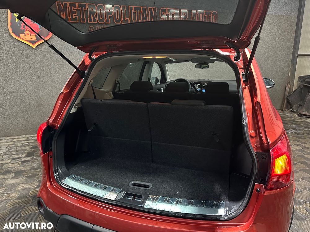 Nissan Qashqai+2 2.0 Tekna - 9