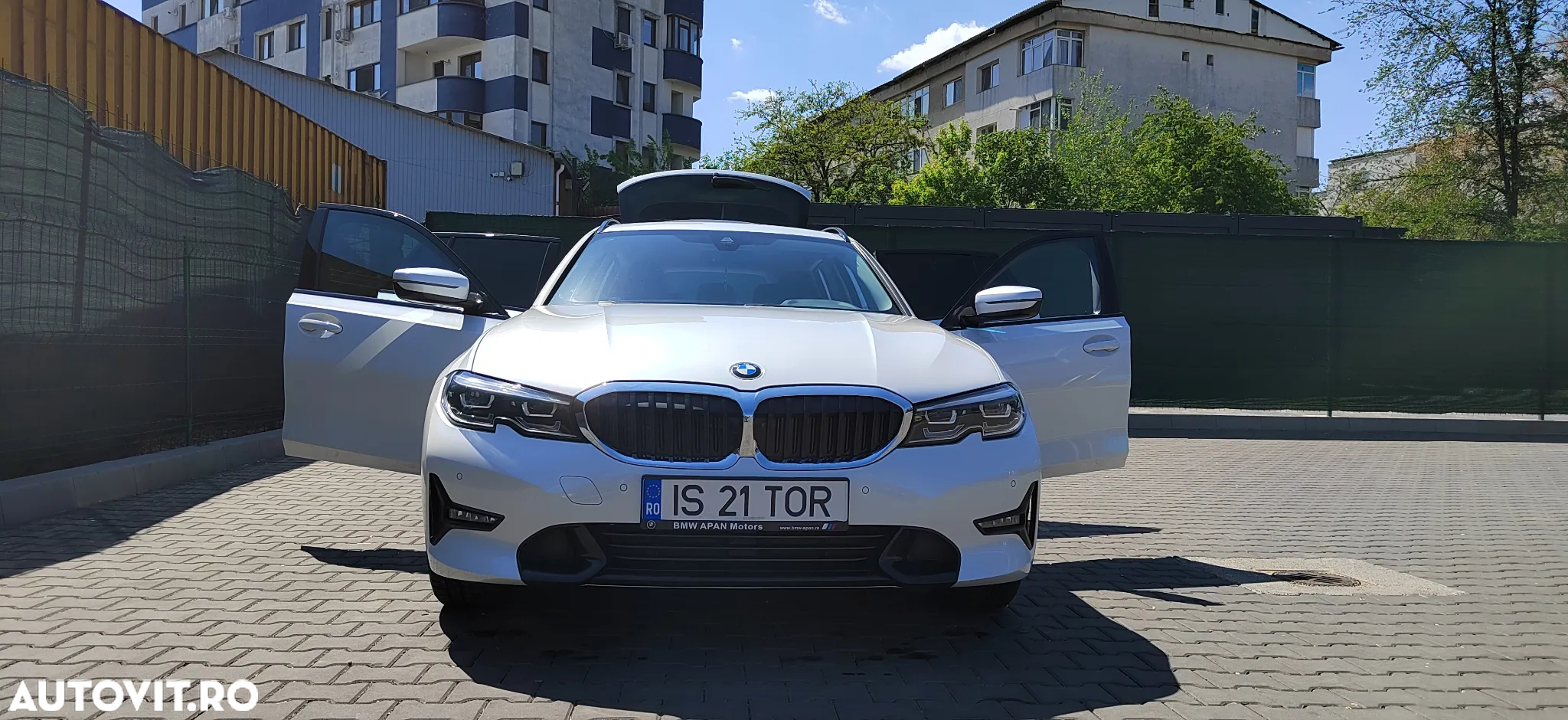 BMW Seria 3 330e Touring Aut. Sport Line - 2