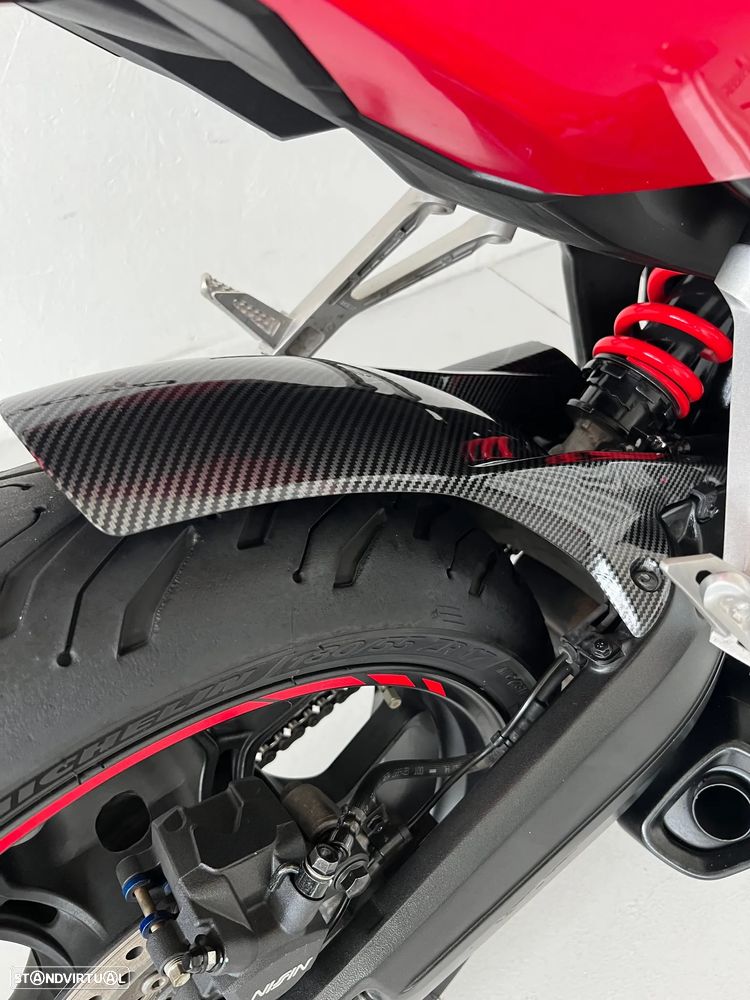 Honda CBR 650R - 15