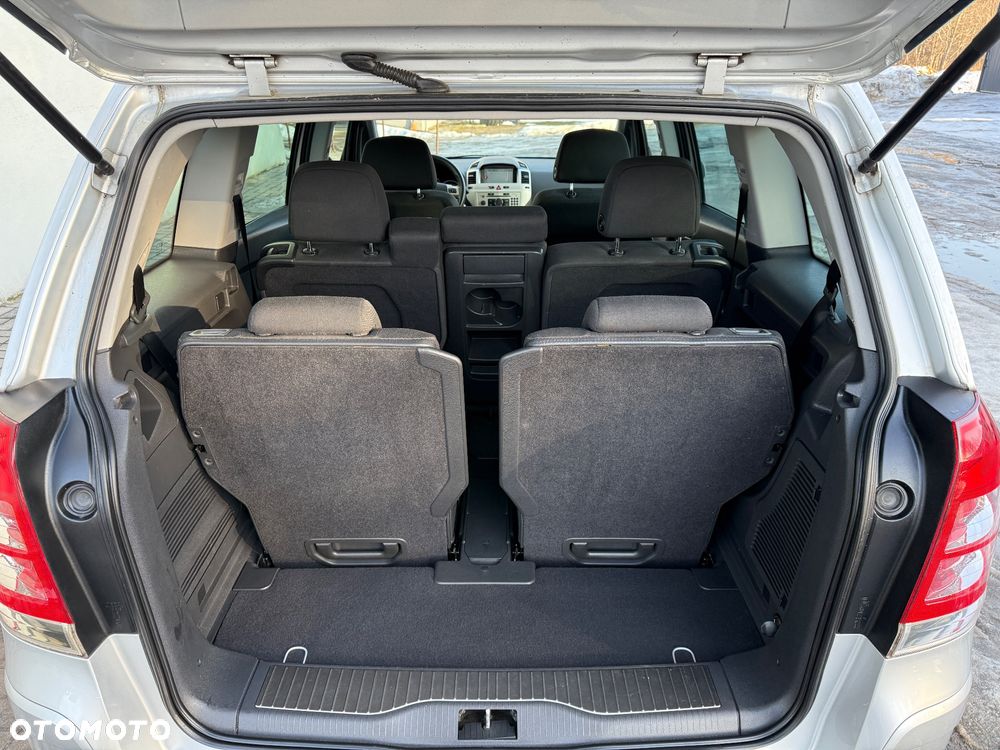 Opel Zafira 1.6 16V Comfort - 30